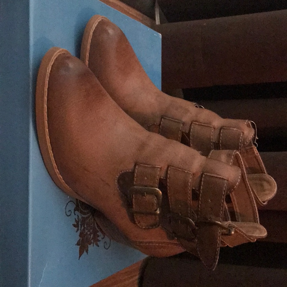 Intaglia Ryder Bootie